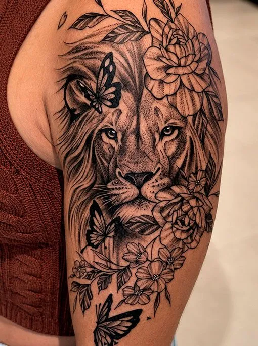 Tatuagem autoral realizada por Juliana Sanz